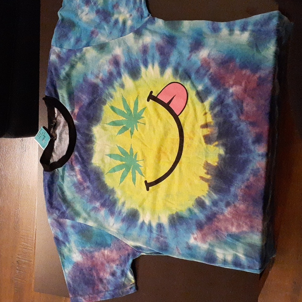 NWT Happy Tye Dye Tee XL